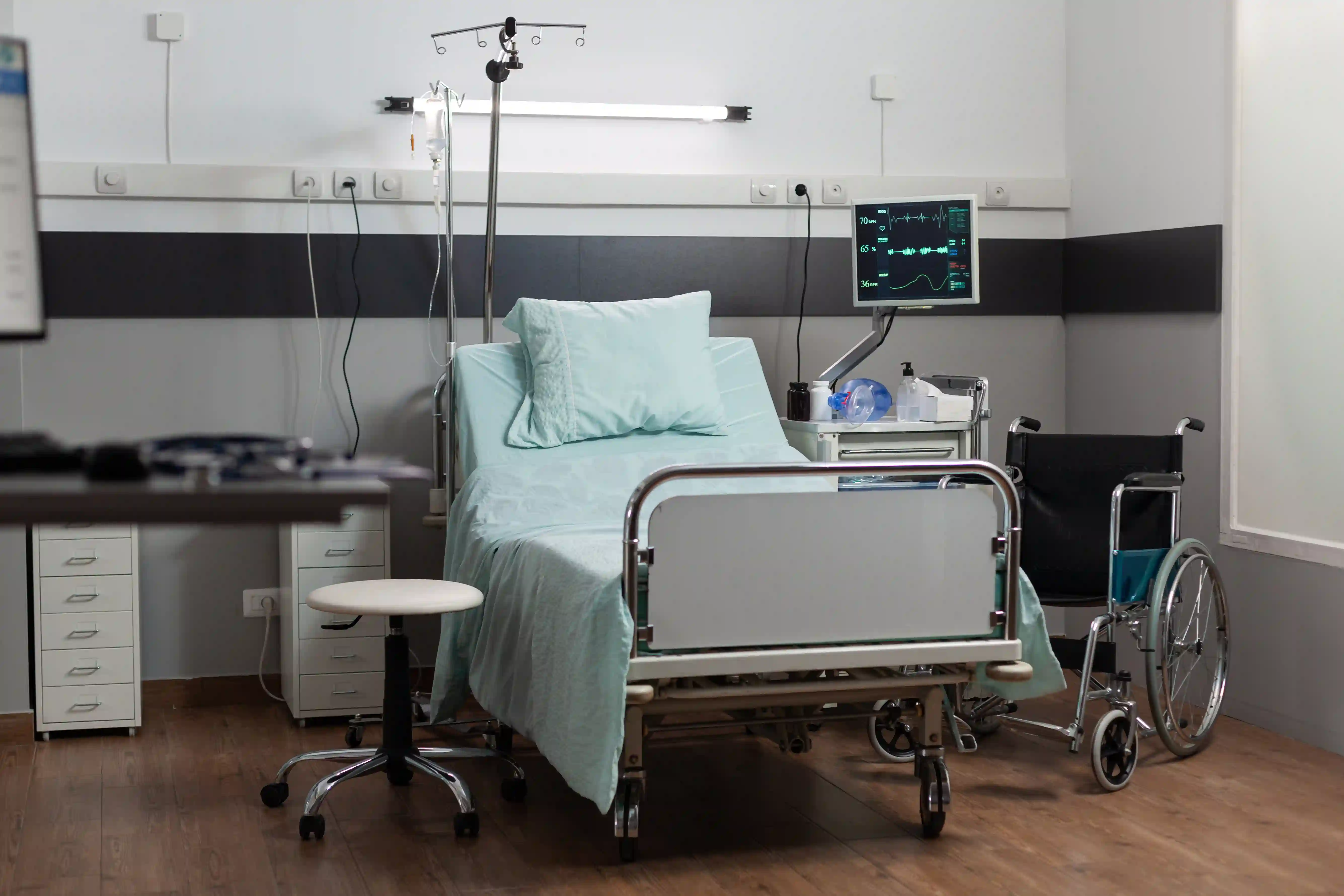Hospitals & Clinics